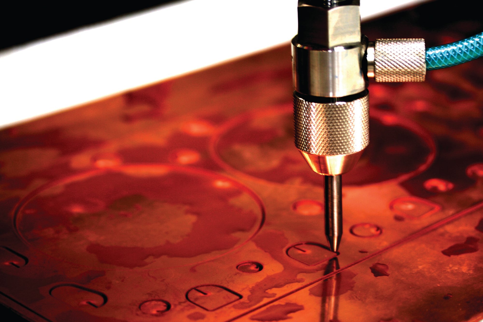 Hypertherm offers comprehensive small group training classes for end users where you can learn to optimize your Hypertherm/Accustream waterjet cutting machines.